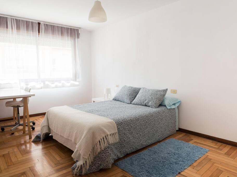 Piso Luminoso En El Centro De Vigo Para 8 Personas Exterior foto